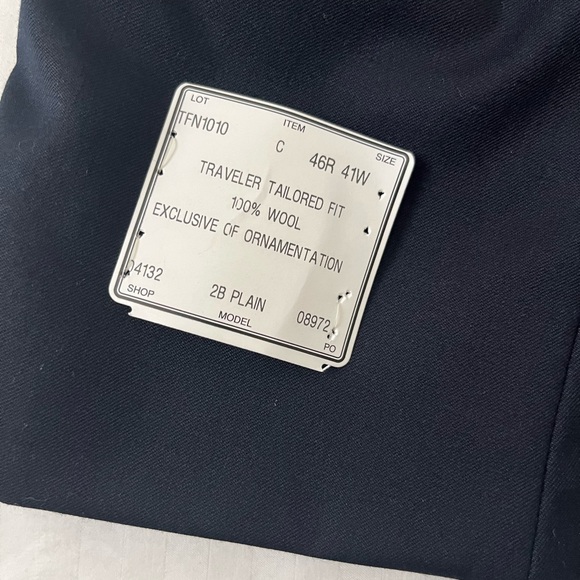 Jos. A. Bank Suit - Traveler’s Collection - Tailored fit - Picture 8 of 12